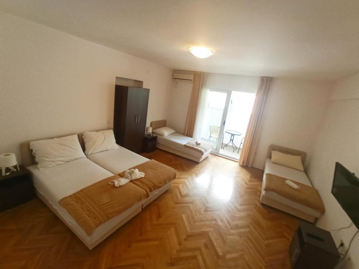 Apartments Mitende Budva Exterior foto