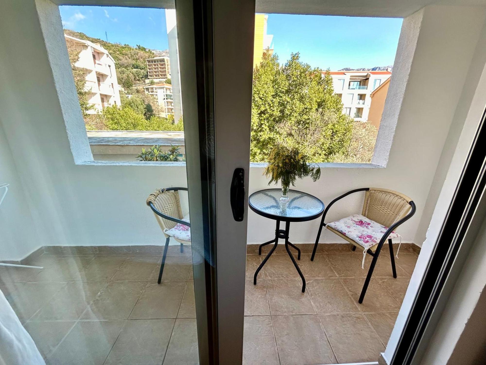 Apartments Mitende Budva Exterior foto